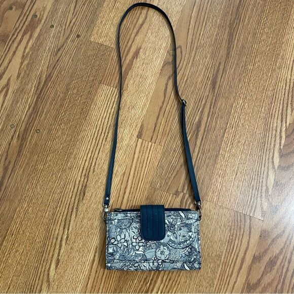 Sakroots Olympic Navy Floral Crossbody Phone Holder Wallet - Picture 2 of 11